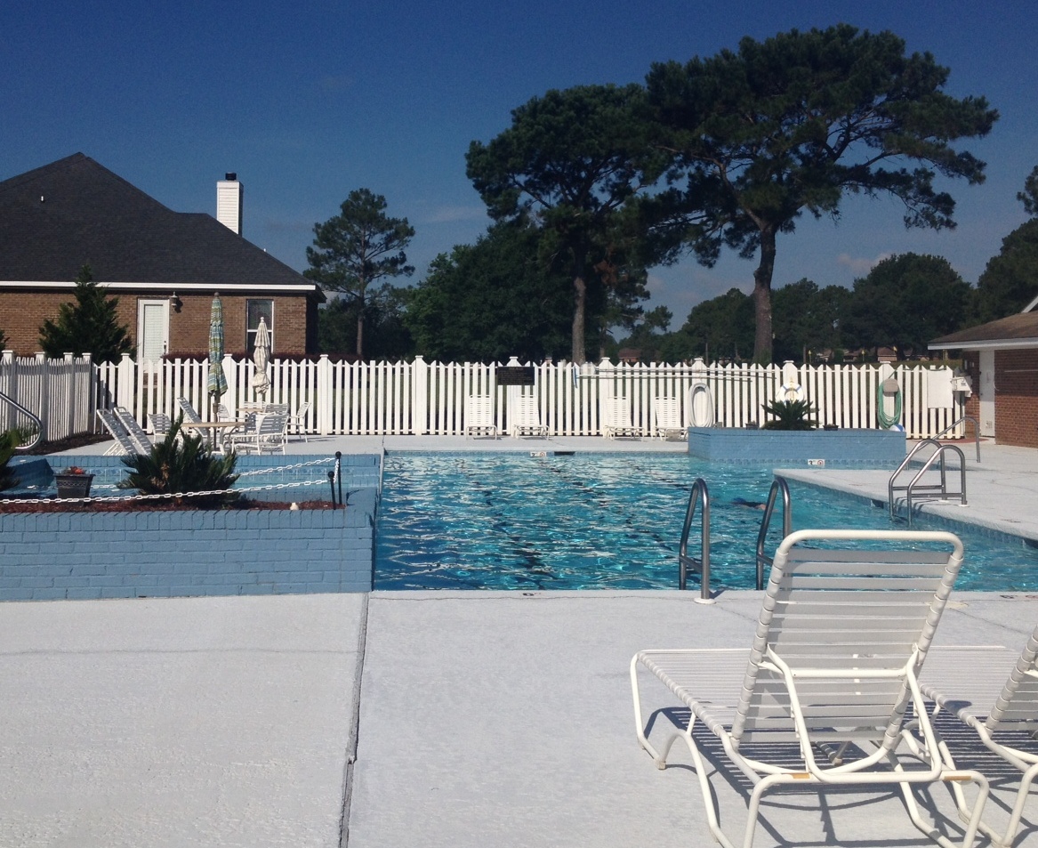 Pool Membership Glenlakes Golf Club